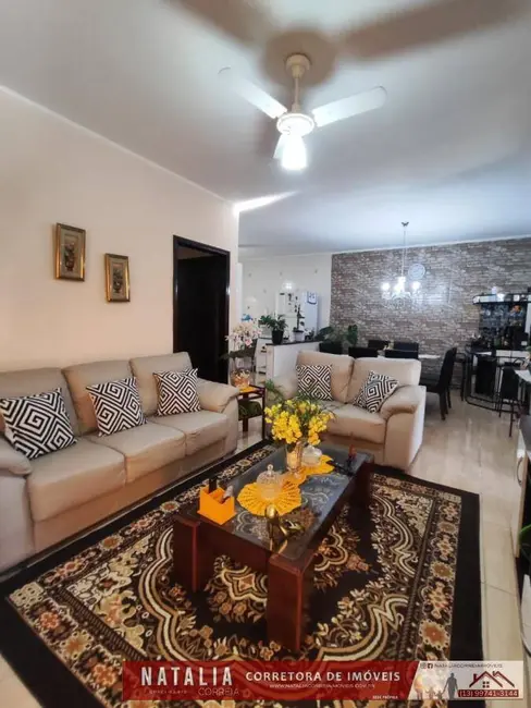 Foto 7 de Casa com 5 quartos à venda, 250m2 em Mongagua - SP