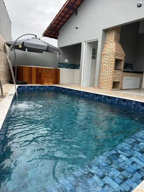 Foto 1 de Casa com 3 quartos à venda, 109m2 em Mongagua - SP