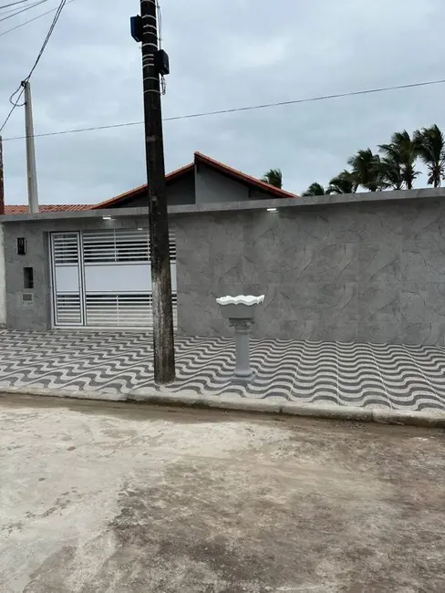 Foto 3 de Casa com 3 quartos à venda, 109m2 em Mongagua - SP