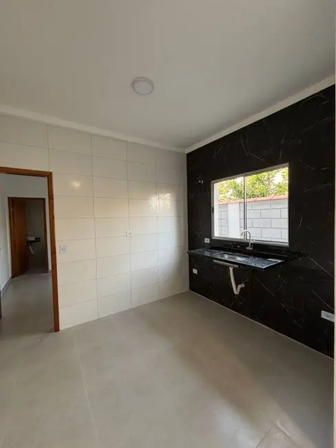Foto 9 de Casa com 2 quartos à venda em Itanhaem - SP