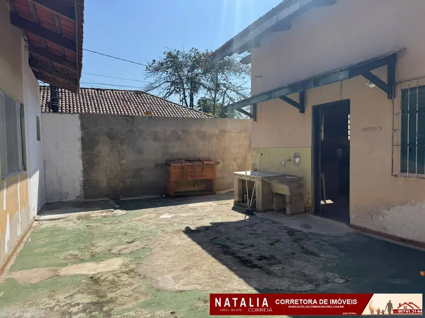 Casa com 3 quartos à venda, 220m2 em Itanhaem - SP - imagem 2 Foto 2 de Casa com 3 quartos à venda, 220m2 em Itanhaem - SP
