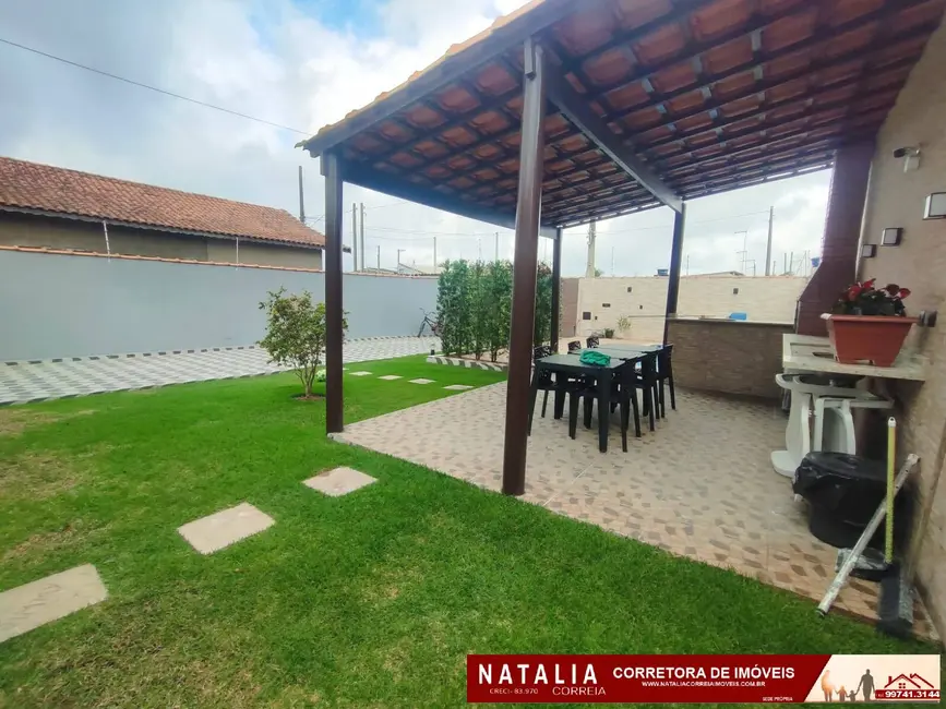 Foto 2 de Casa com 2 quartos à venda em Mongagua - SP