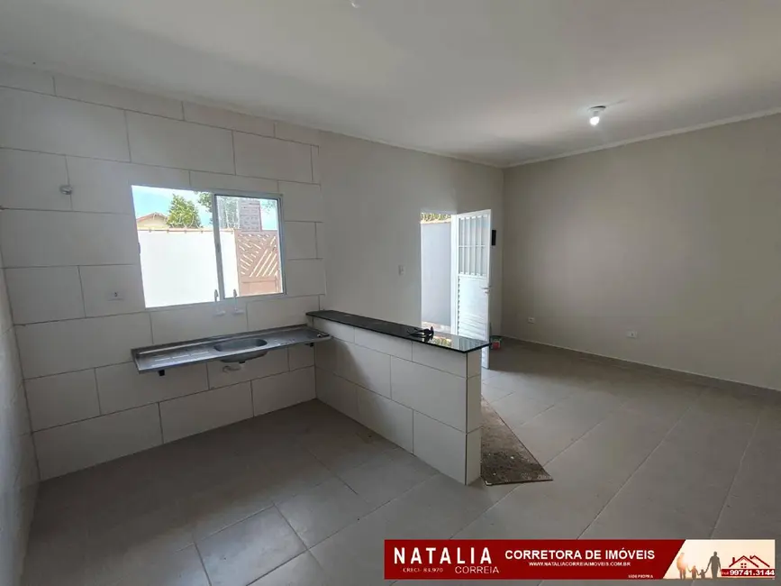 Casa com 2 quartos à venda em Agenor de Campos, Mongagua - SP - imagem 5 Foto 5 de Casa com 2 quartos à venda em Agenor de Campos, Mongagua - SP