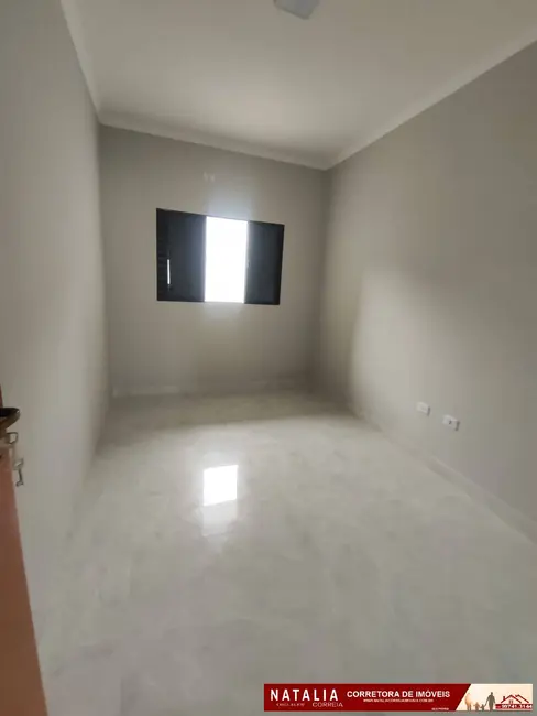 Foto 5 de Casa com 2 quartos à venda em Mongagua - SP