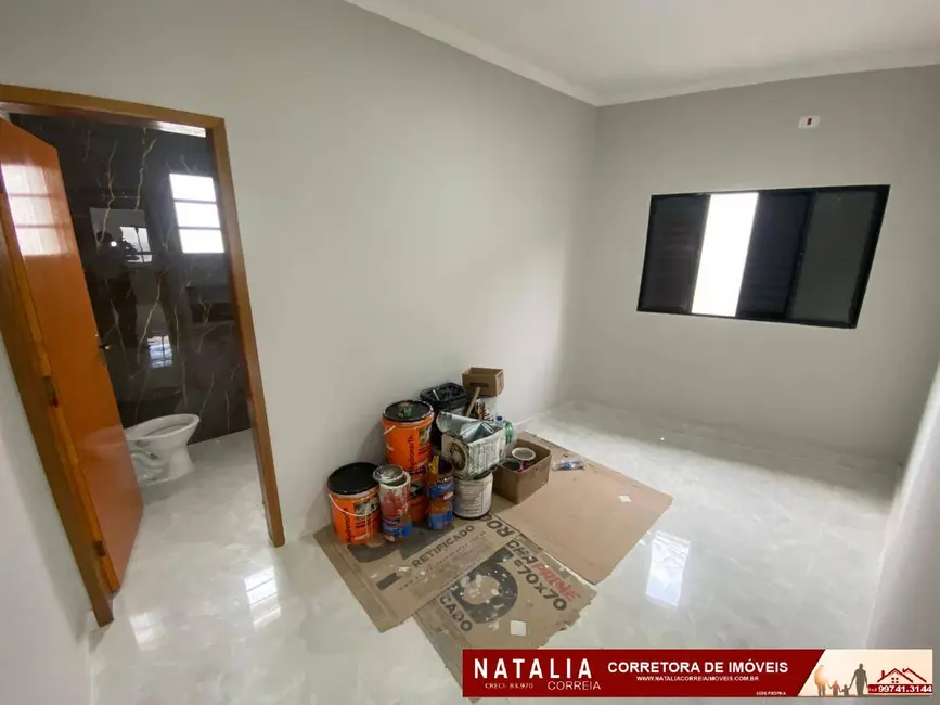 Foto 8 de Casa com 2 quartos à venda em Mongagua - SP