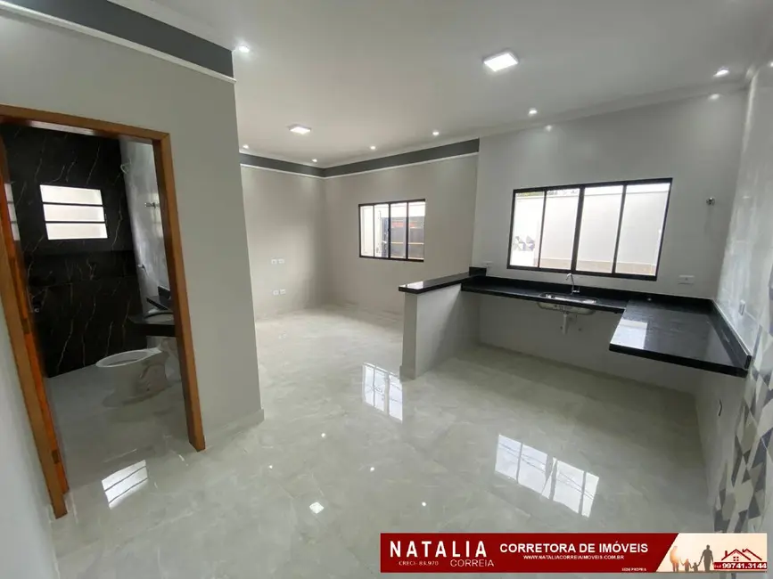 Foto 6 de Casa com 2 quartos à venda em Mongagua - SP