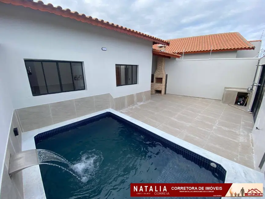 Foto 2 de Casa com 2 quartos à venda em Mongagua - SP