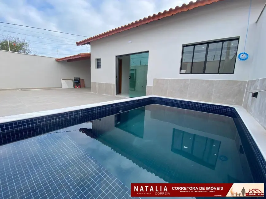 Foto 1 de Casa com 2 quartos à venda em Mongagua - SP