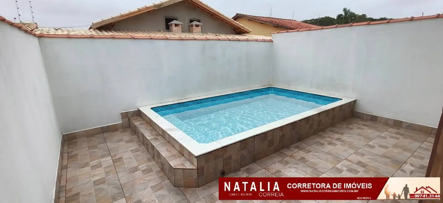 Casa com 2 quartos à venda em Itanhaem - SP - imagem 1 Foto 1 de Casa com 2 quartos à venda em Itanhaem - SP