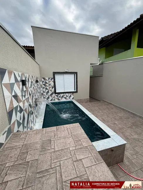 Casa com 2 quartos à venda em Mongagua - SP - imagem 3 Foto 3 de Casa com 2 quartos à venda em Mongagua - SP