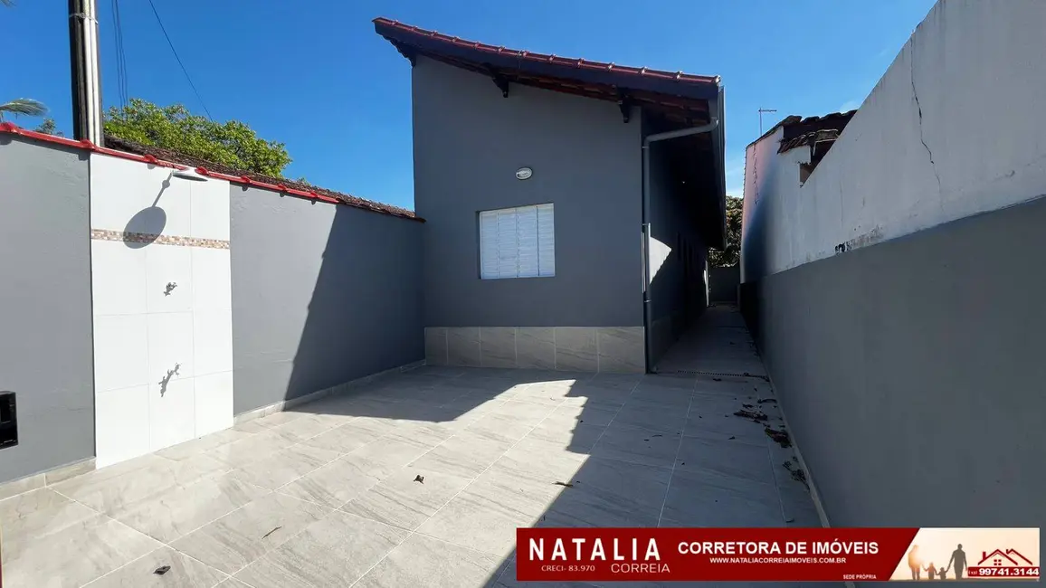 Foto 1 de Casa com 2 quartos à venda em Mongagua - SP