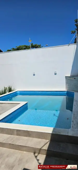 Foto 2 de Casa com 3 quartos à venda, 306m2 em Itanhaem - SP