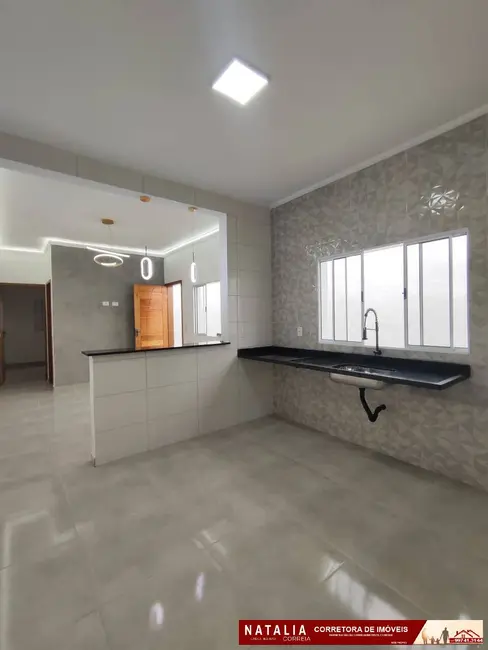 Foto 9 de Casa com 2 quartos à venda em Mongagua - SP
