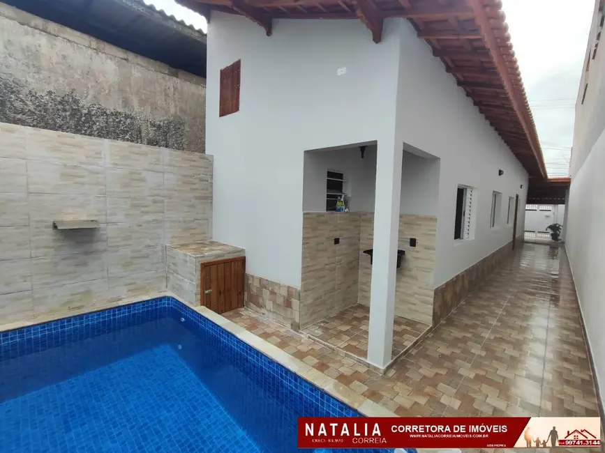 Foto 1 de Casa com 2 quartos à venda em Mongagua - SP