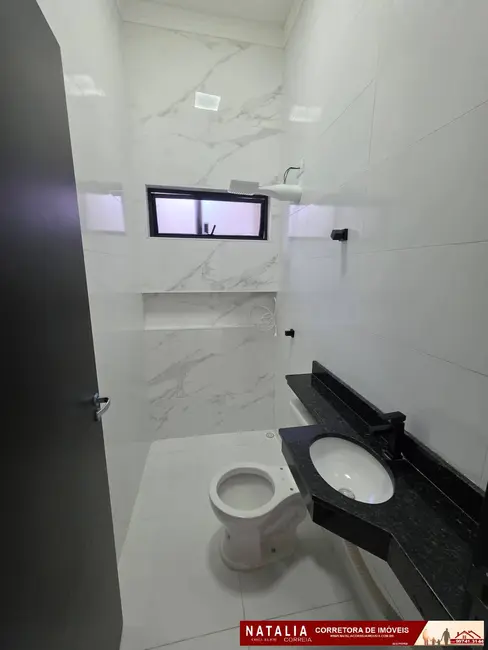 Foto 5 de Casa com 2 quartos à venda, 132m2 em Mongagua - SP