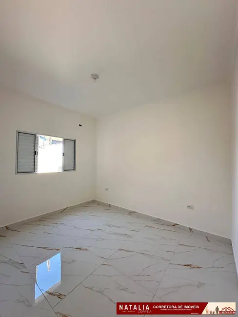 Foto 4 de Casa com 2 quartos à venda em Mongagua - SP