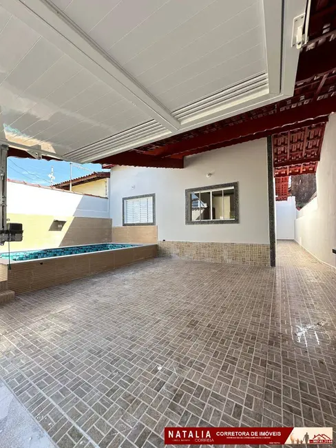 Foto 2 de Casa com 2 quartos à venda em Mongagua - SP