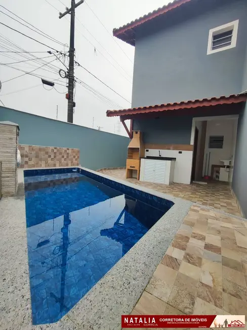 Foto 2 de Sobrado com 2 quartos à venda, 125m2 em Mongagua - SP
