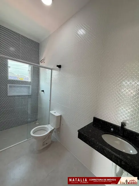 Foto 8 de Sobrado com 3 quartos à venda, 143m2 em Mongagua - SP