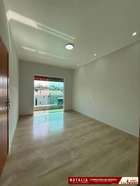 Foto 9 de Sobrado com 3 quartos à venda, 143m2 em Mongagua - SP