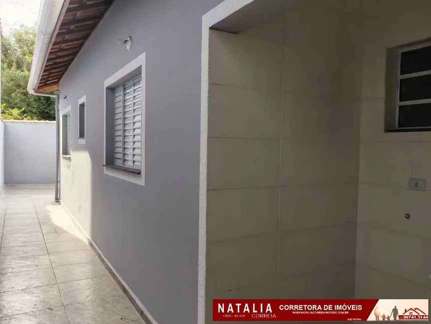 Casa com 2 quartos à venda, 179m2 em Itanhaem - SP - imagem 4 Foto 4 de Casa com 2 quartos à venda, 179m2 em Itanhaem - SP