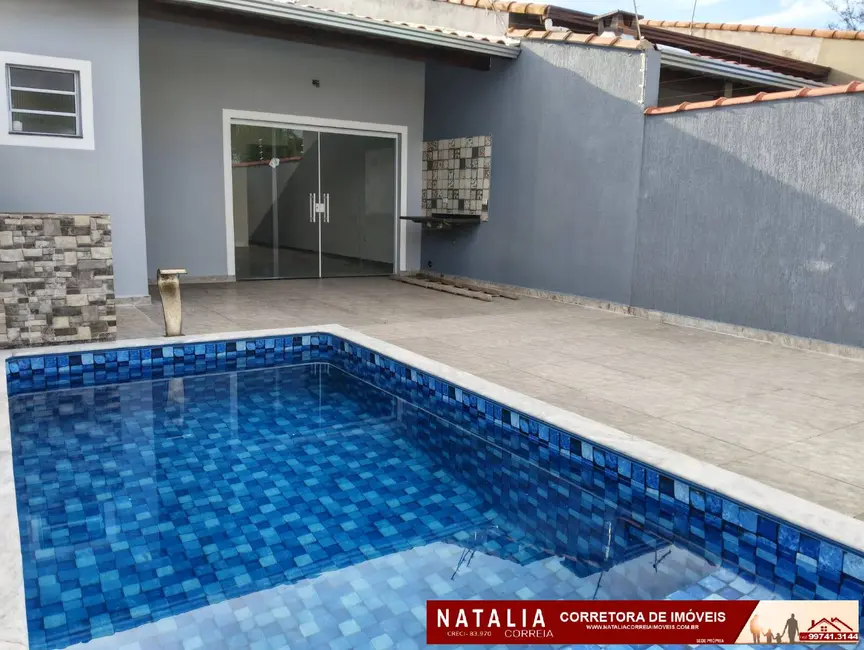 Casa com 2 quartos à venda, 179m2 em Itanhaem - SP - imagem 3 Foto 3 de Casa com 2 quartos à venda, 179m2 em Itanhaem - SP