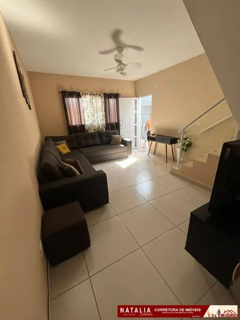 Foto 2 de Sobrado com 2 quartos à venda em Mongagua - SP