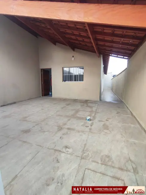 Foto 2 de Casa com 2 quartos à venda em Mongagua - SP