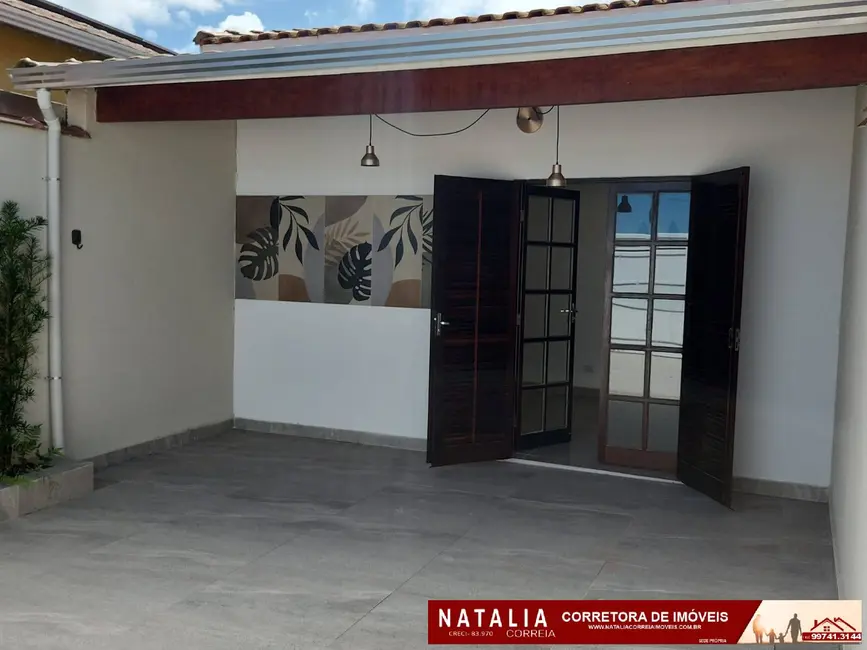 Foto 5 de Casa com 2 quartos à venda e para alugar, 175m2 em Mongagua - SP