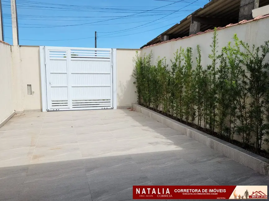 Foto 4 de Casa com 2 quartos à venda e para alugar, 175m2 em Mongagua - SP