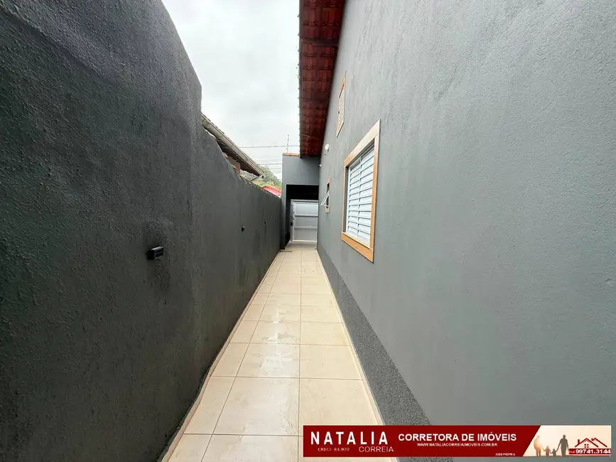 Foto 3 de Casa com 2 quartos à venda, 125m2 em Mongagua - SP