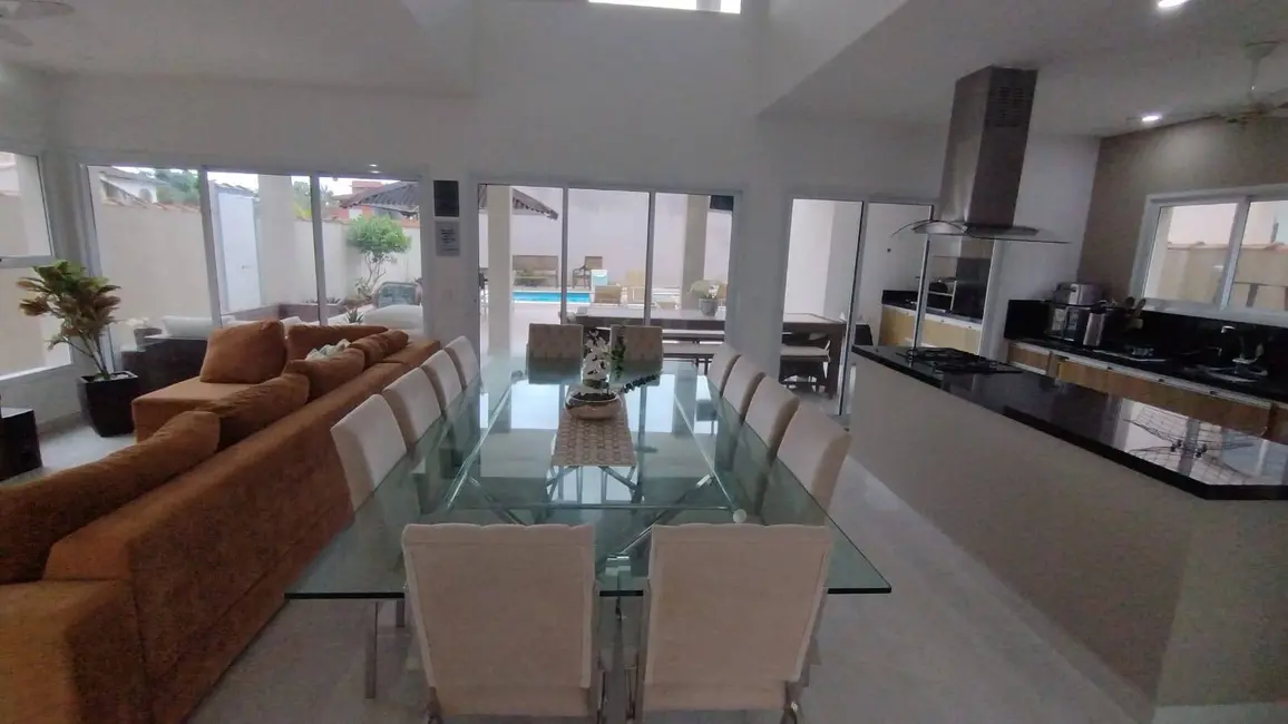 Foto 4 de Casa de Condomínio com 5 quartos à venda e para alugar, 294m2 em Praia da Mococa, Caraguatatuba - SP