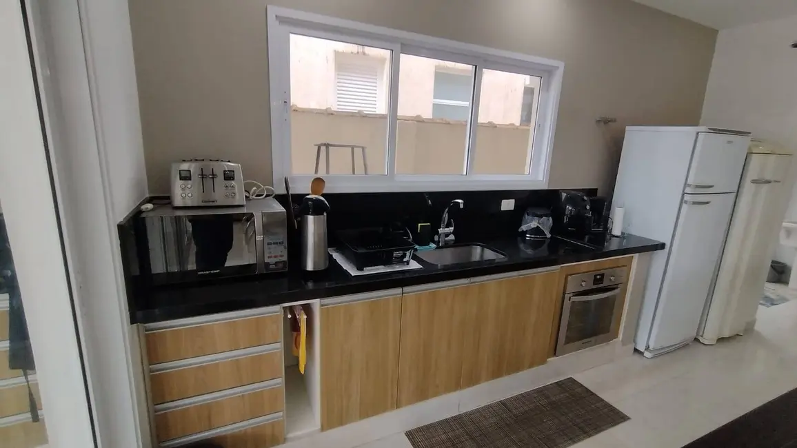 Foto 9 de Casa de Condomínio com 5 quartos à venda e para alugar, 294m2 em Praia da Mococa, Caraguatatuba - SP