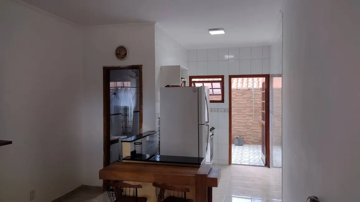 Foto 1 de Apartamento com 1 quarto à venda, 34m2 em Caraguatatuba - SP