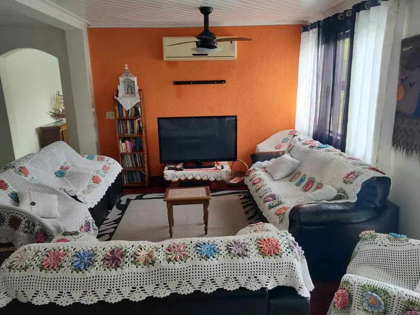 Foto 9 de Casa com 6 quartos à venda e para alugar, 630m2 em Indaiá, Caraguatatuba - SP