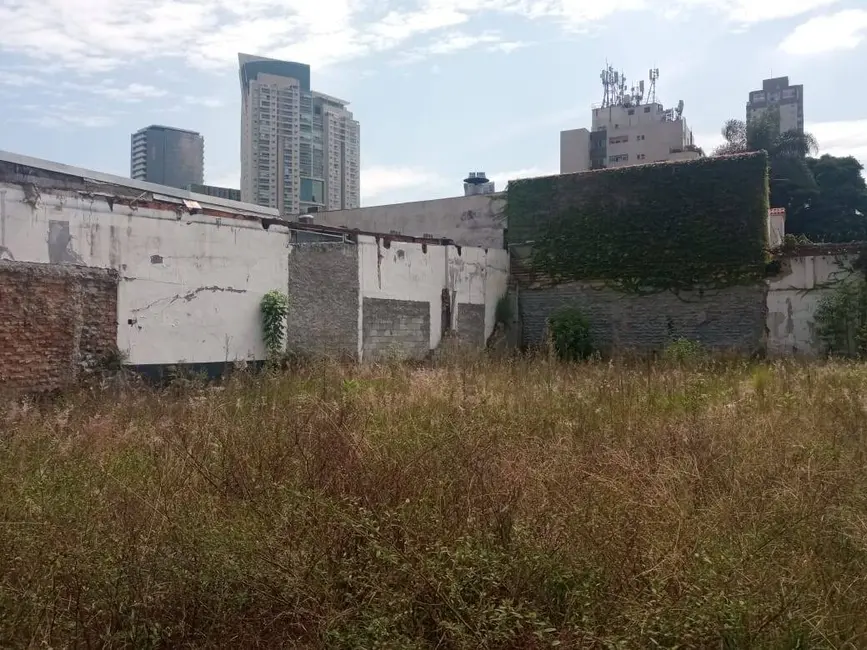 Foto 3 de Terreno / Lote à venda, 300m2 em São Paulo - SP