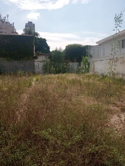 Foto 1 de Terreno / Lote à venda, 300m2 em São Paulo - SP