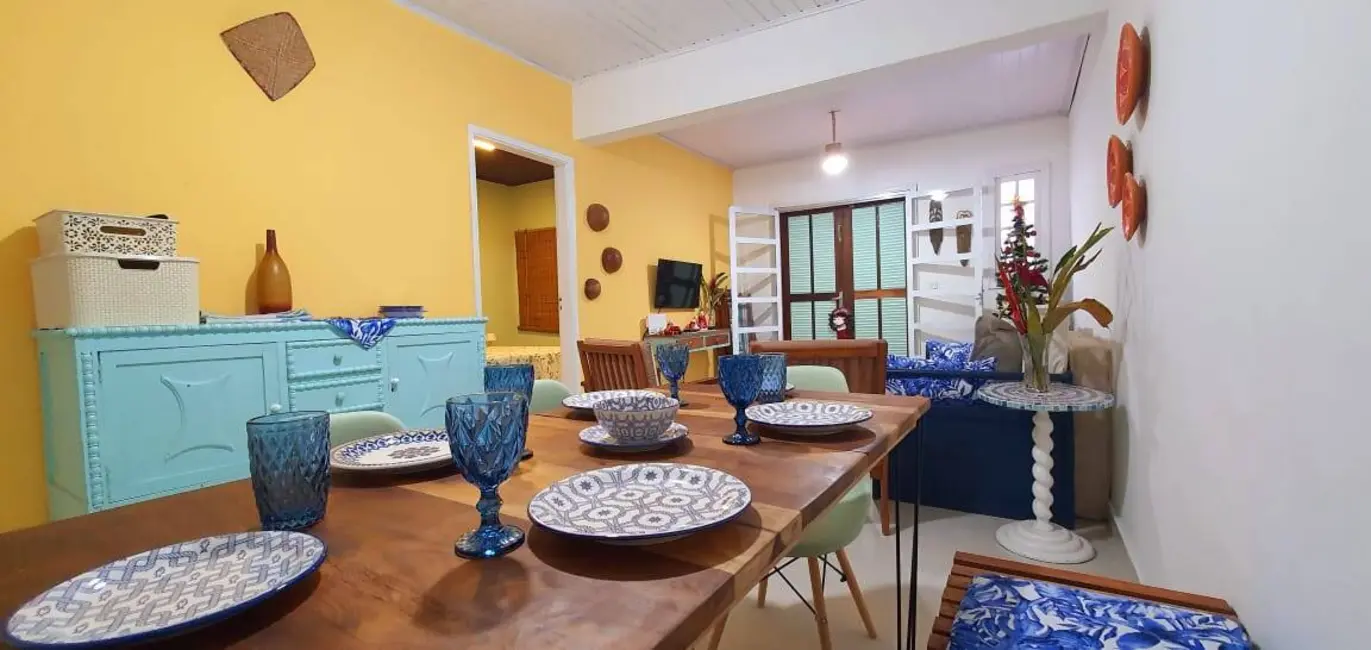 Foto 1 de Casa com 3 quartos à venda, 242m2 em Ubatuba - SP