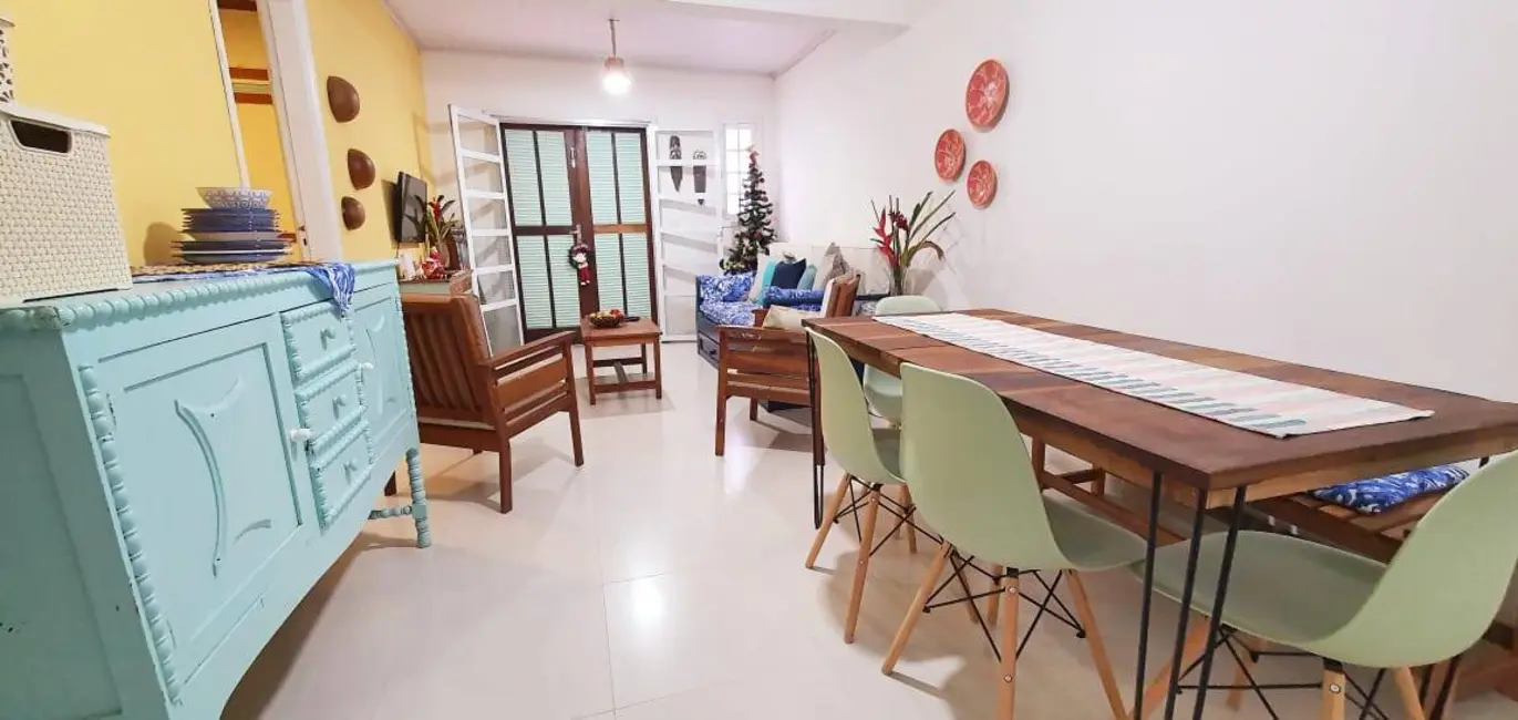 Foto 3 de Casa com 3 quartos à venda, 242m2 em Ubatuba - SP