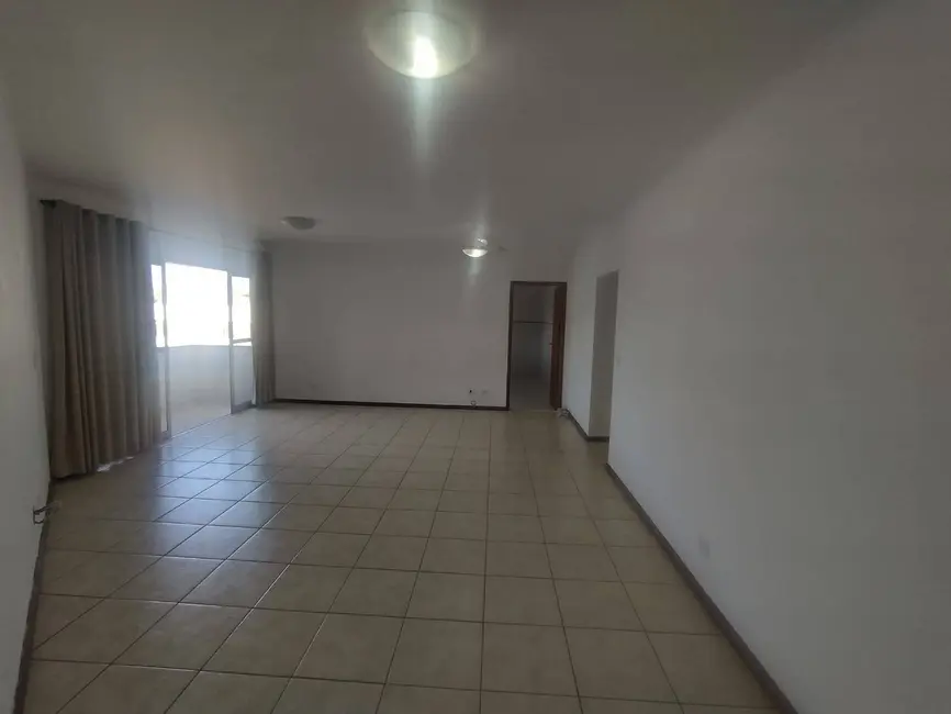 Foto 1 de Apartamento com 2 quartos para alugar, 101m2 em Centro, Caraguatatuba - SP