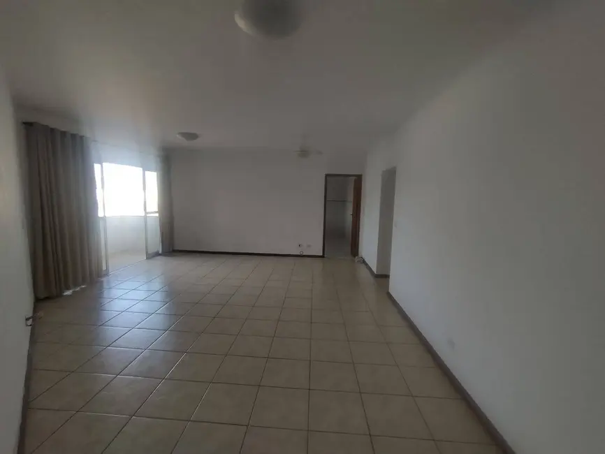 Foto 2 de Apartamento com 2 quartos para alugar, 101m2 em Centro, Caraguatatuba - SP