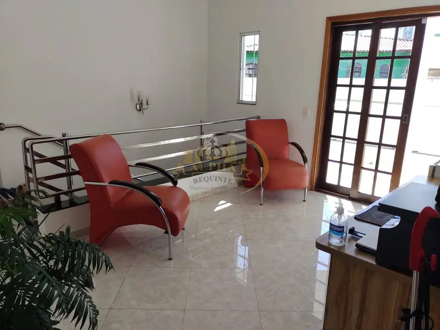 Foto 2 de Casa com 4 quartos à venda, 315m2 em Quitaúna, Osasco - SP
