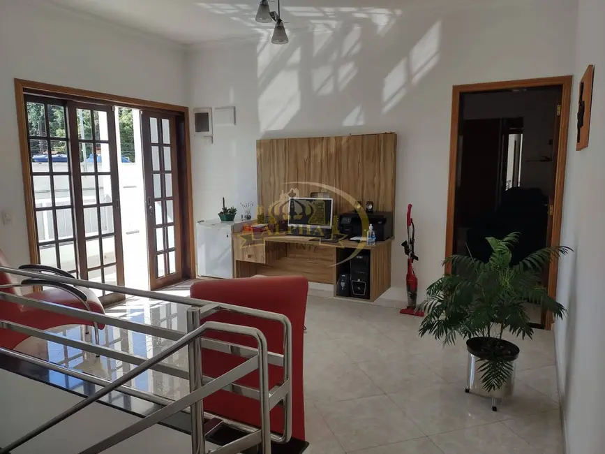 Foto 1 de Casa com 4 quartos à venda, 315m2 em Quitaúna, Osasco - SP