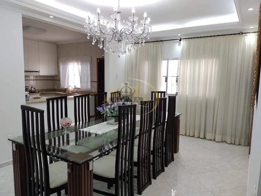 Foto 3 de Casa com 4 quartos à venda, 315m2 em Quitaúna, Osasco - SP