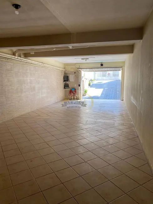 Foto 2 de Casa com 4 quartos à venda, 220m2 em São Paulo - SP