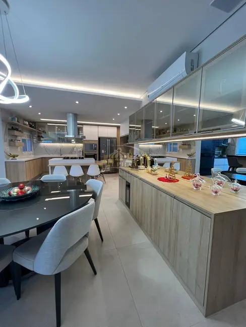 Foto 3 de Apartamento com 3 quartos à venda, 200m2 em Alphaville Empresarial, Barueri - SP