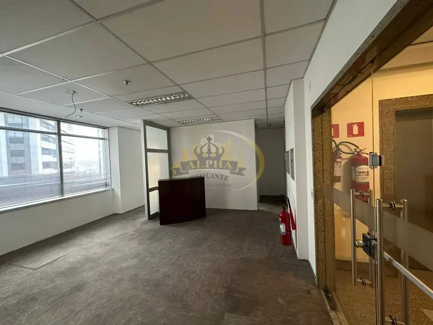 Foto 3 de Sala Comercial à venda e para alugar, 360m2 em Barueri - SP