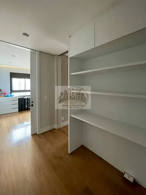 Foto 5 de Apartamento com 3 quartos à venda, 228m2 em Barueri - SP