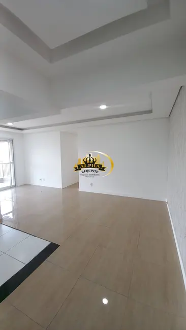 Foto 3 de Apartamento com 3 quartos à venda, 76m2 em Jardim Tupanci, Barueri - SP