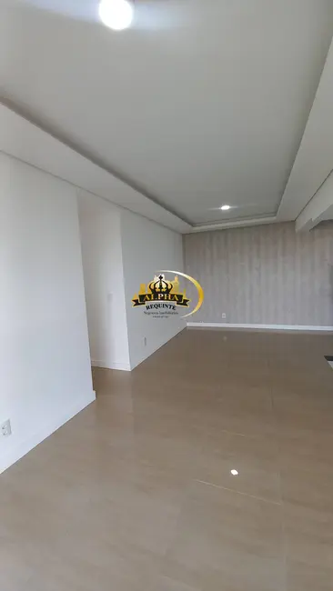 Foto 2 de Apartamento com 3 quartos à venda, 76m2 em Jardim Tupanci, Barueri - SP